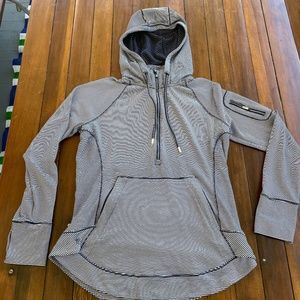 Athleta Women Med. Hoodie Sweatshirt Navy Stripe Half Zip Pullover Heavenly Hail